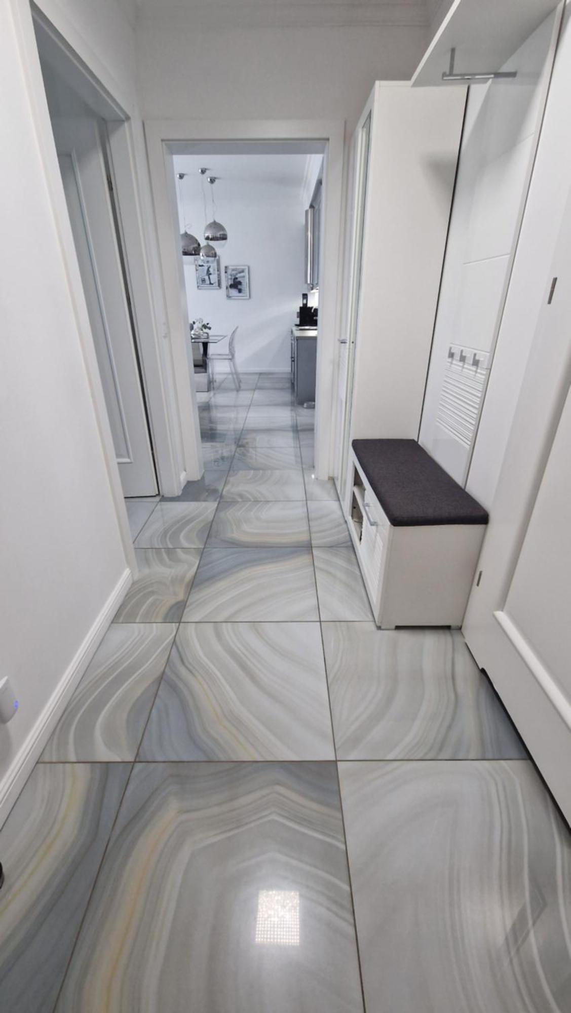 Maxim Apartment โปเบียโรโว ภายนอก รูปภาพ