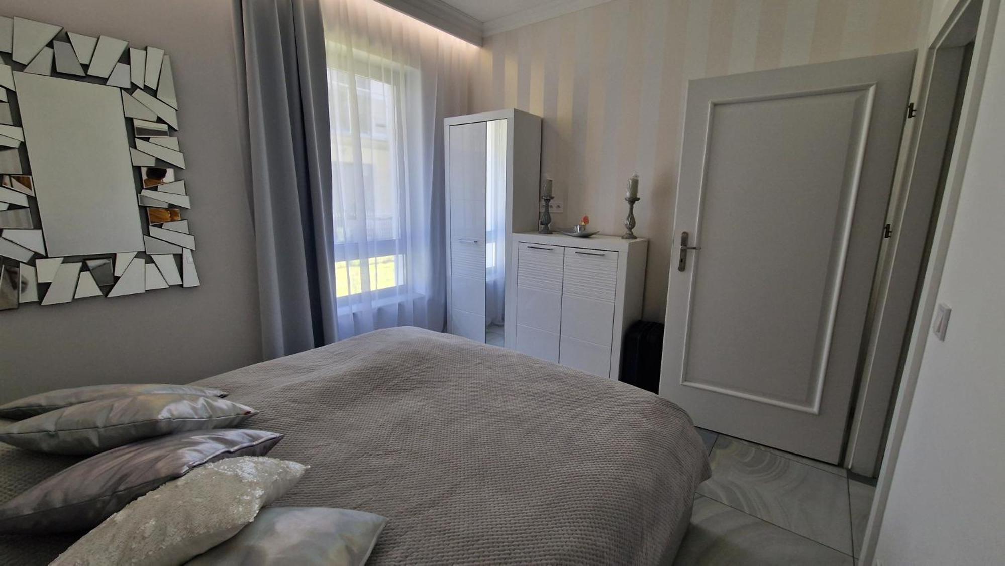 Maxim Apartment โปเบียโรโว ภายนอก รูปภาพ